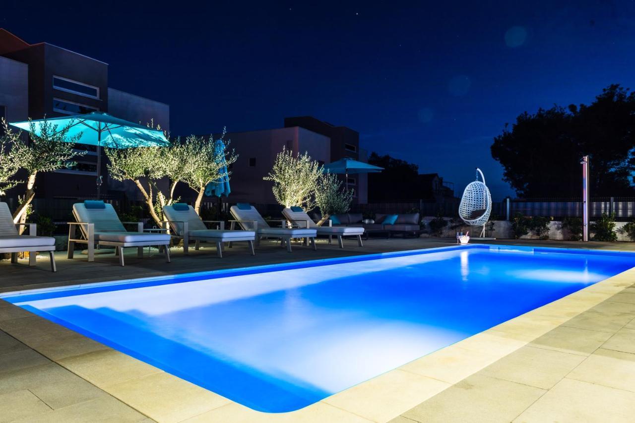 维尔Olive Tree Mansion公寓 外观 照片